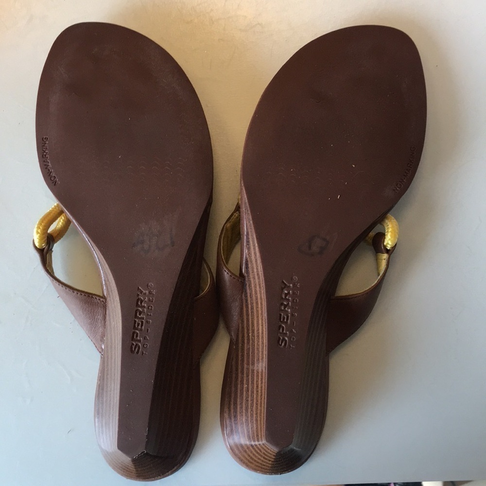 Sperry Top Sider Yellow Rope Thong Sandals. Size 6. - Picture 7 of 7